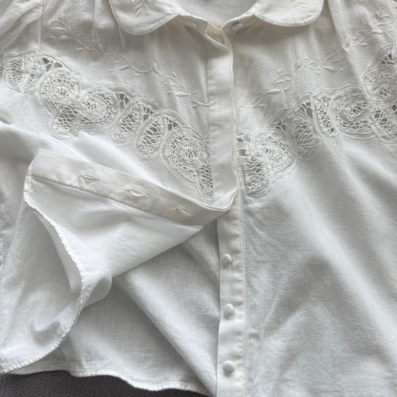 LoveShackFancy White Embroidered Blouse Size S - Picture 12 of 15